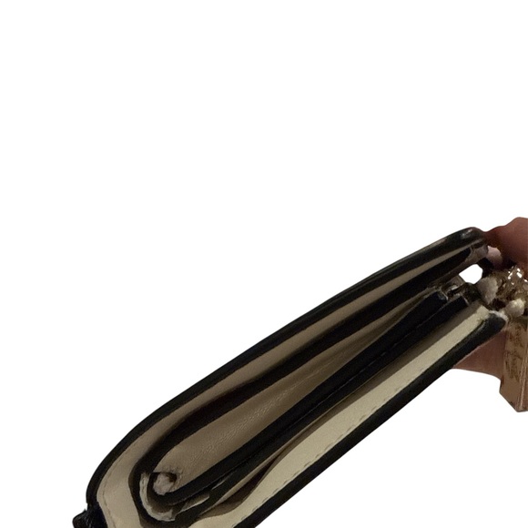 Kate Spade New York Scribble Hearts wallet or wristlet. - Picture 6 of 7